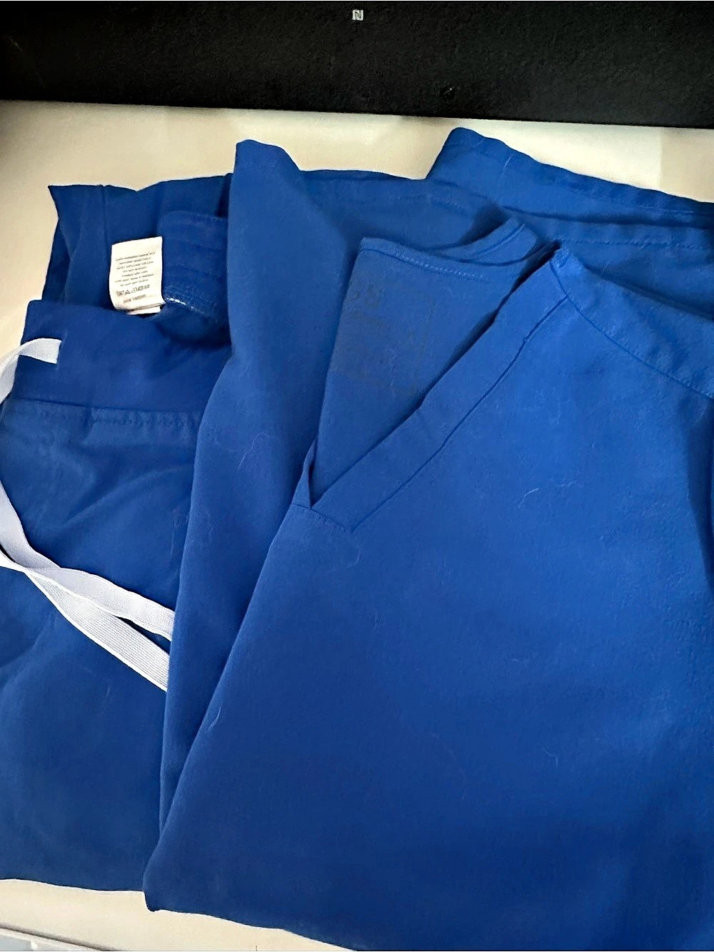 Figs Blue Set Casma top Small and Joggers S/P with baby blue ties